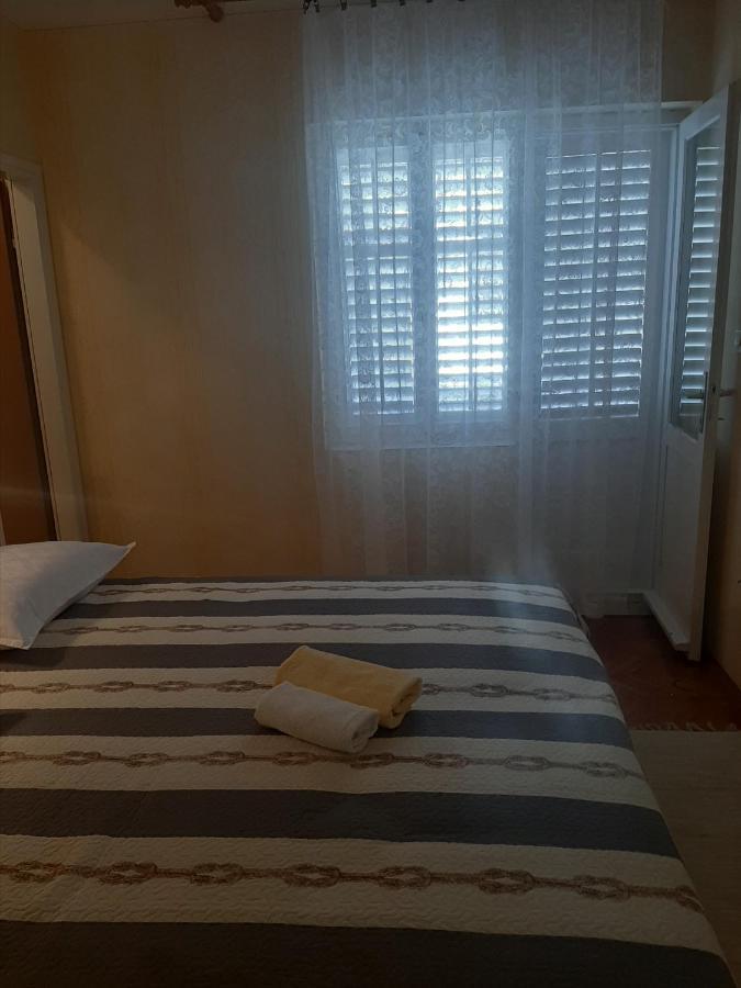 Apartments And Rooms Ljubica Lun  Extérieur photo