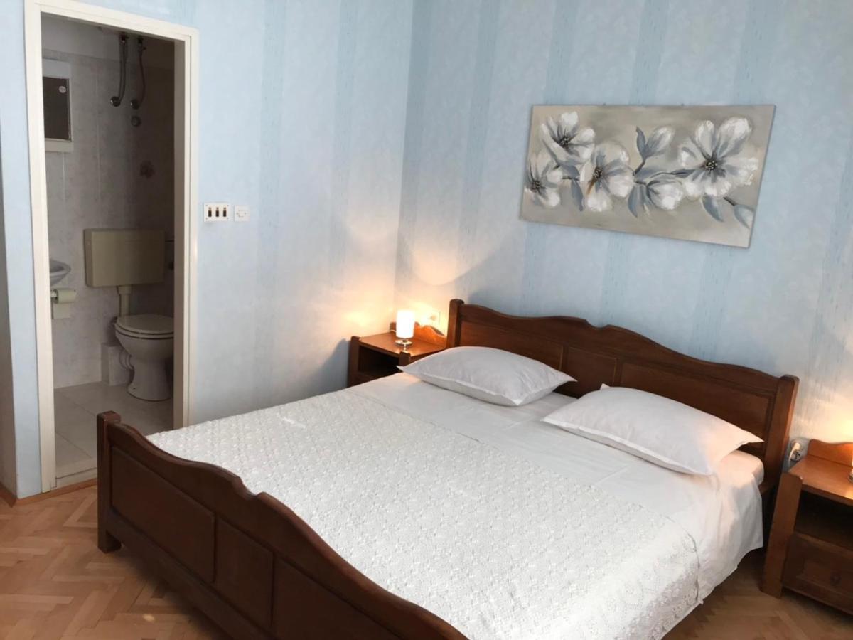 Apartments And Rooms Ljubica Lun  Extérieur photo